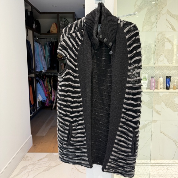Wool long vest/cardigan by Sara Pacini - Picture 1 of 4